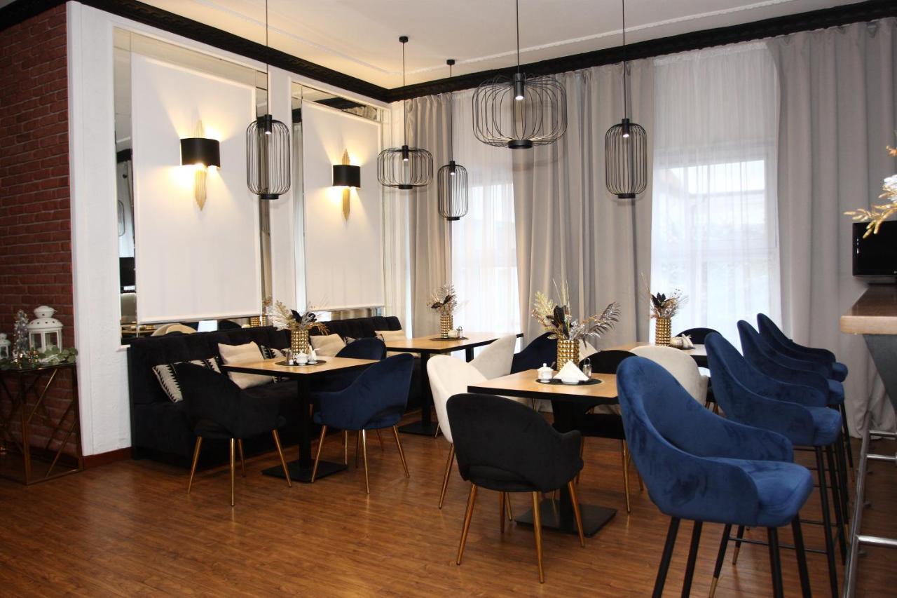 Hotel Kurpia Arte Nowogród Extérieur photo