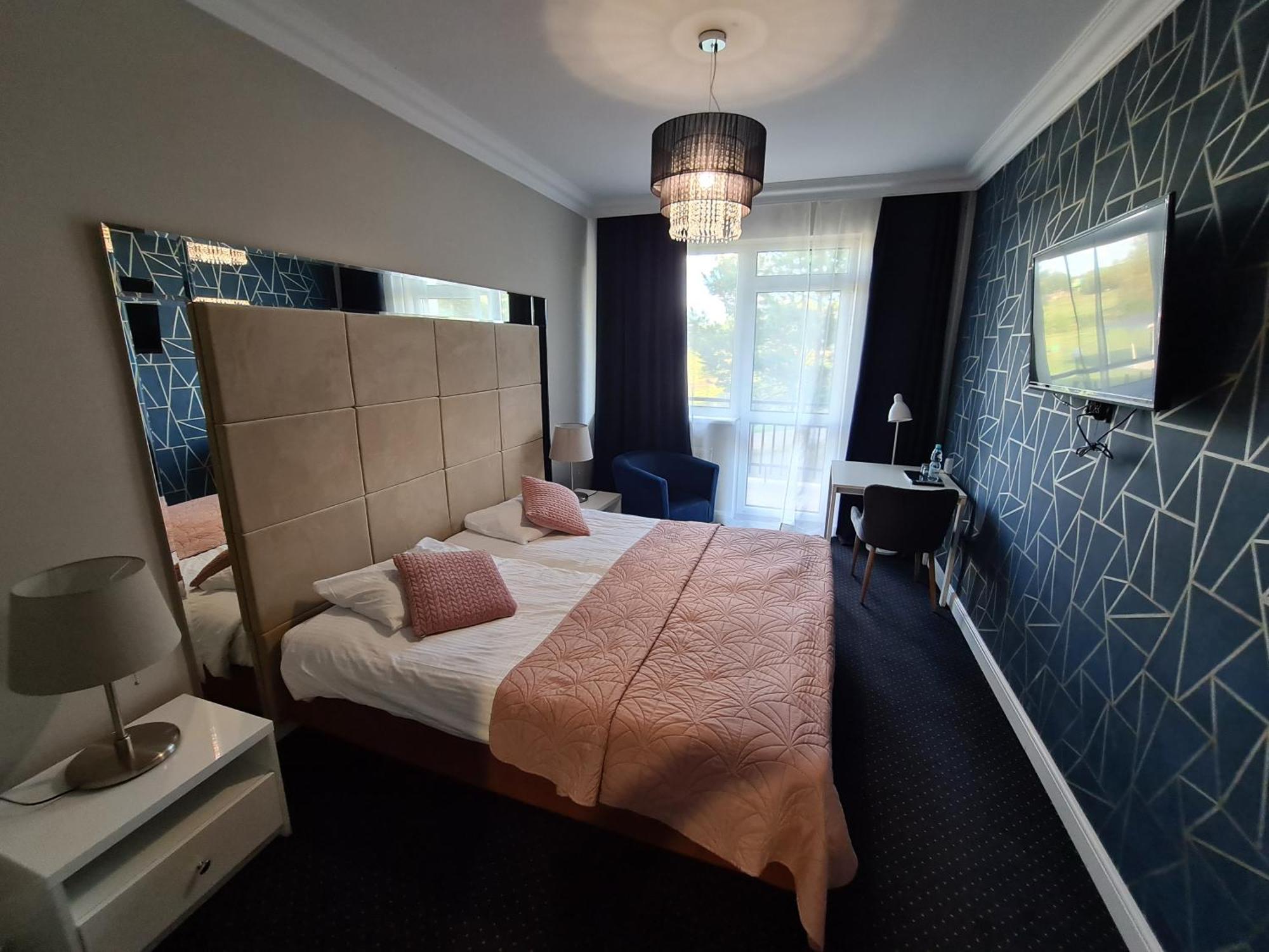Hotel Kurpia Arte Nowogród Extérieur photo